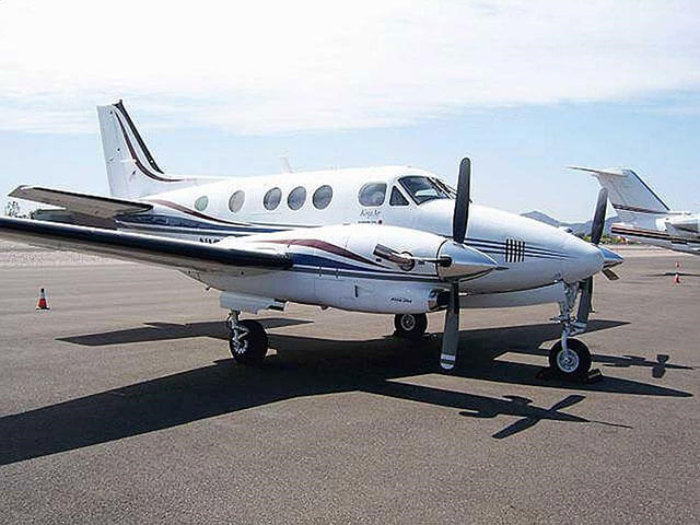 2003 C90B